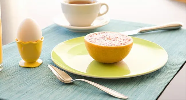 Navigating Very Low-Calorie Diets: A Short-Term Weight Loss Strategy with Key Considerations