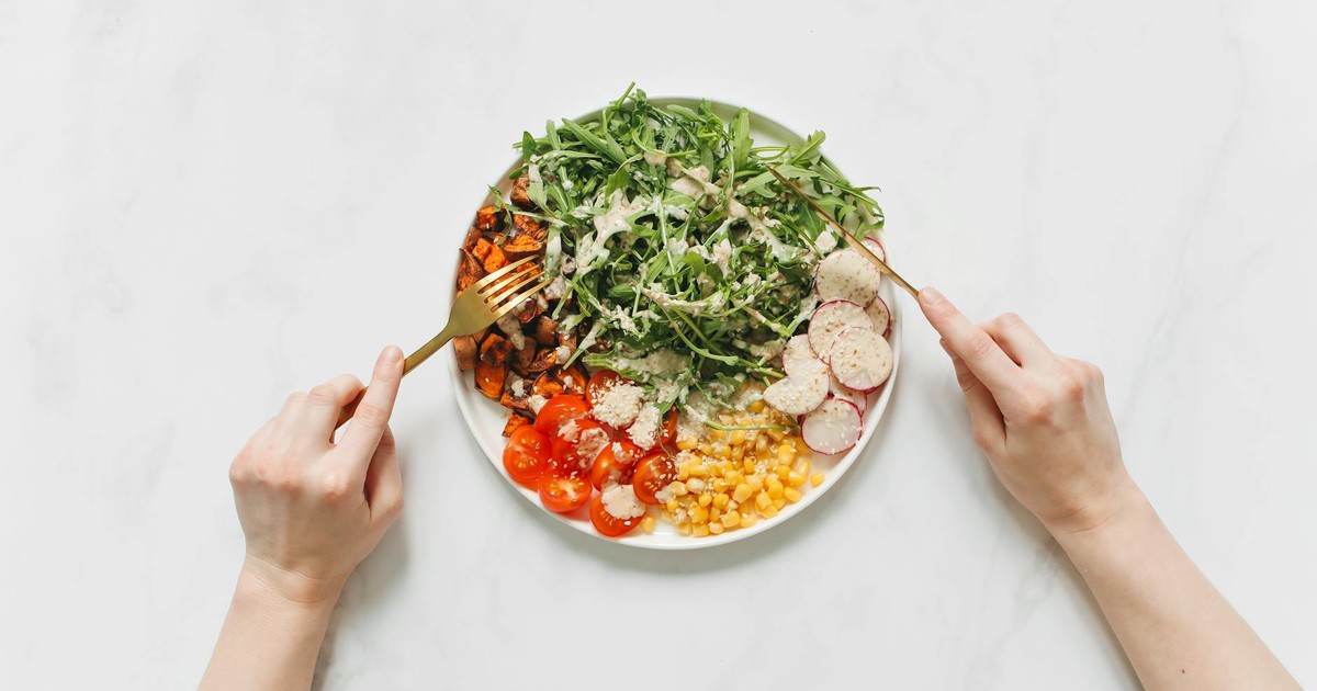 A Guide to Intuitive Eating: Tuning Into Your Body’s Wisdom for Healthier Choices