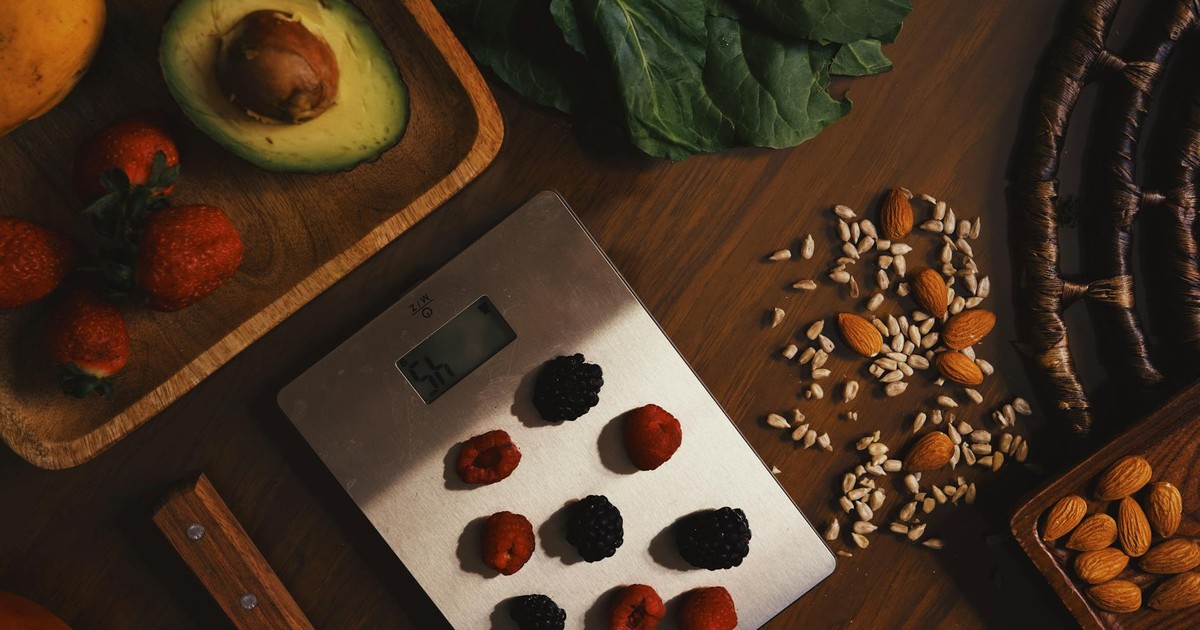 Navigating Modern Nutrition: Key Insights from Recent Health Headlines