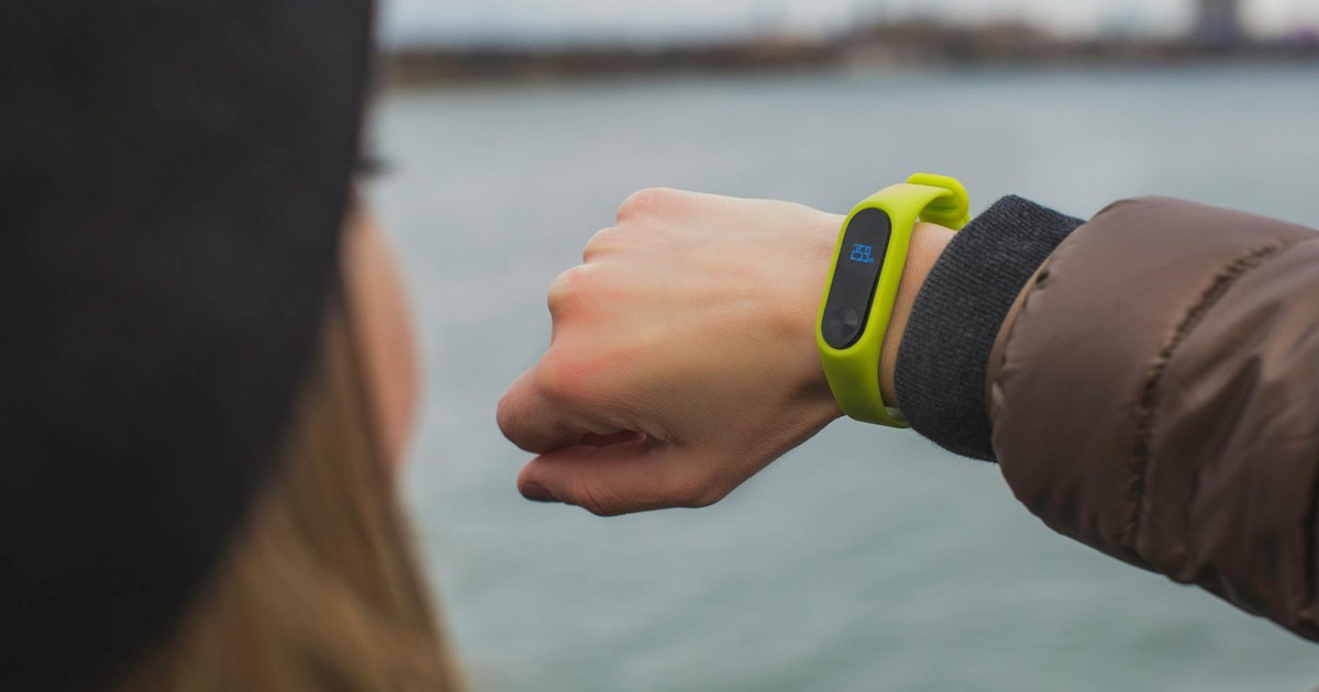 Choosing Your Fitness Companion: A Guide to Smart Tracker Features